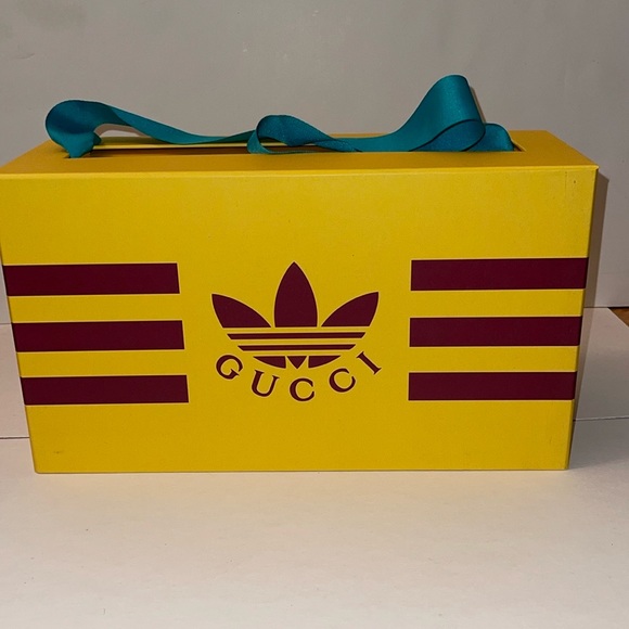 GUCCI X ADIDAS GAZELLES - Picture 2 of 11